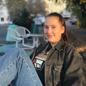 Meet your Posher, Grace